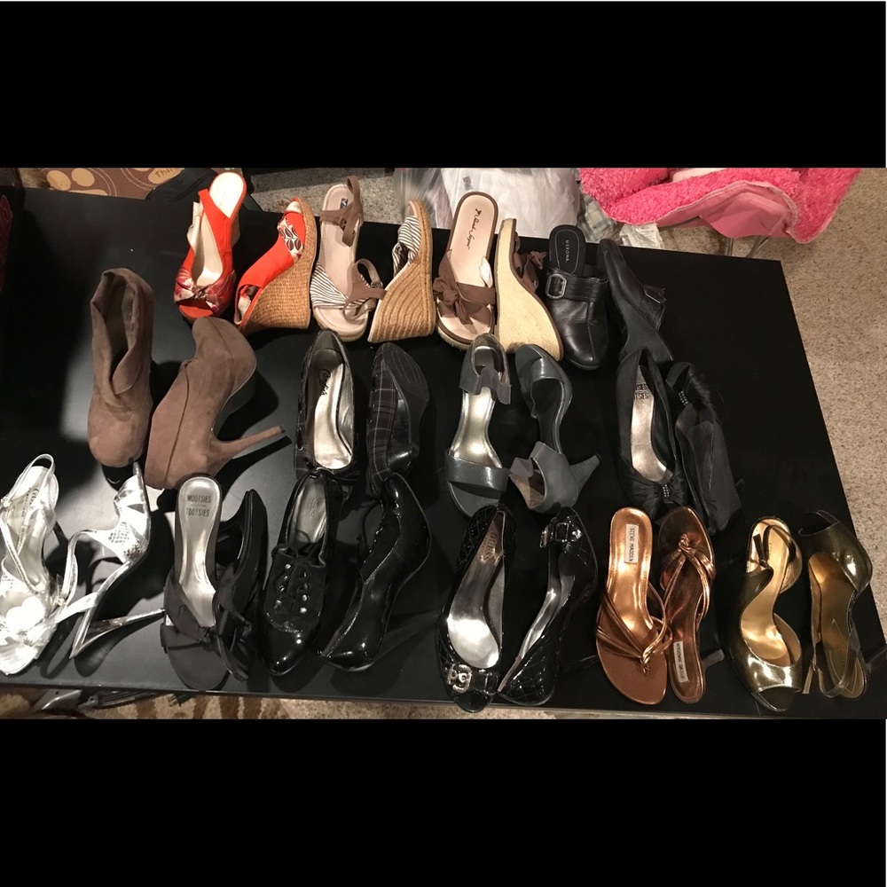 Lot of 17 shoes 8.5-9